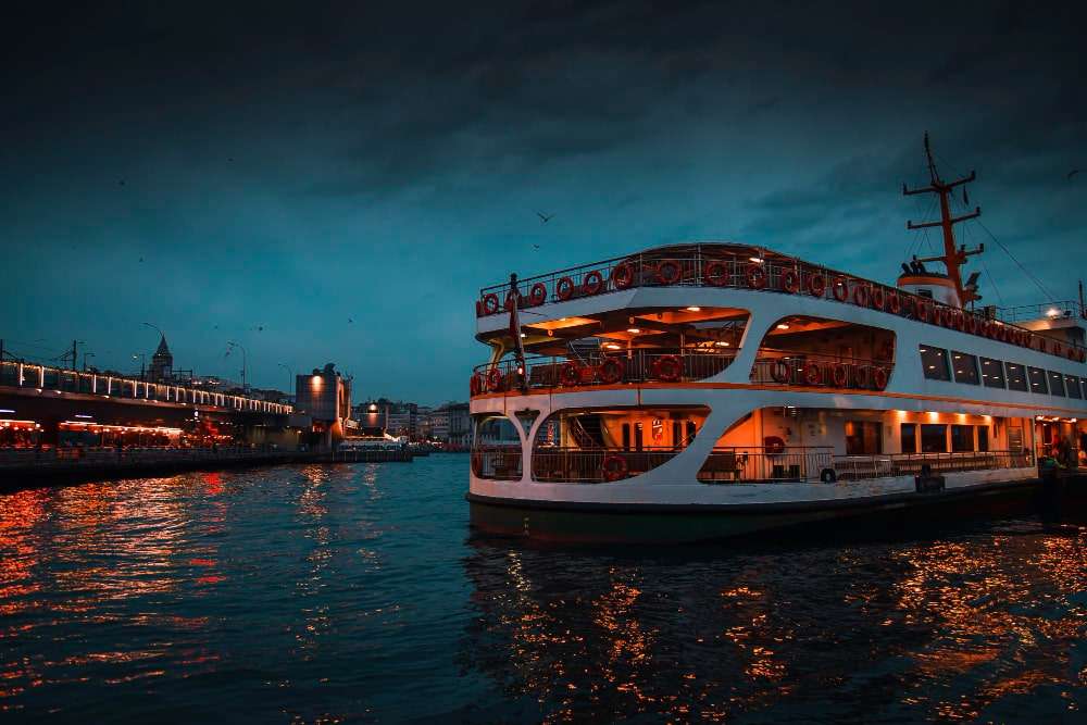 Dhow Cruise Dubai Deira Creek Standard - Lower Deck